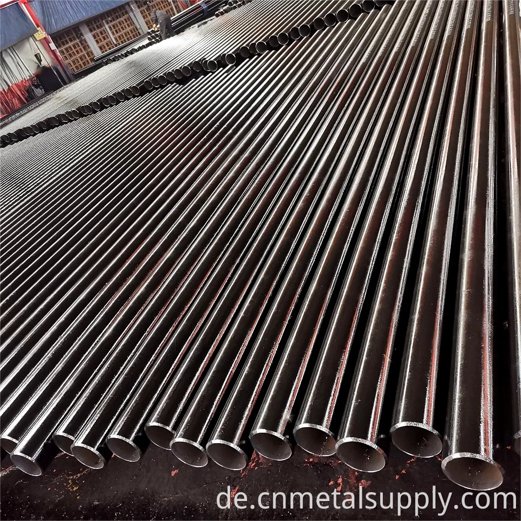 Seamless steel pipe